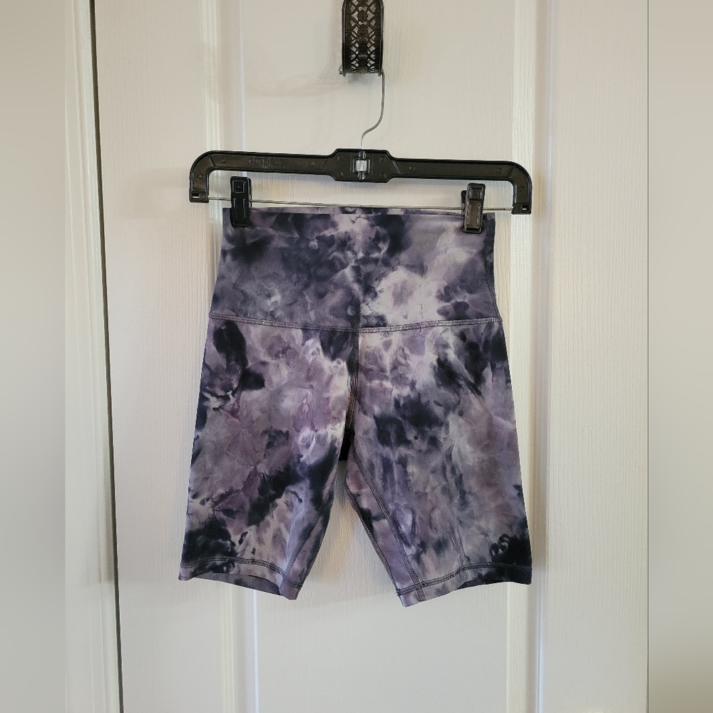 Lululemon Align Biker Shorts 8" Diamond Dye Chrome Violet Graphite Size 4